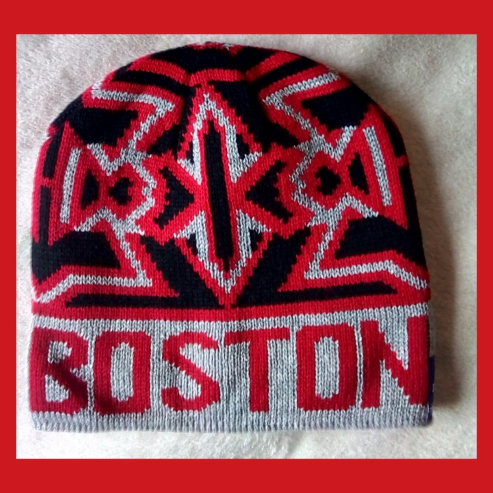 BOSTON ADULTS UNISEX WINTER HATS! BRAND NEW
